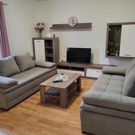 Apartmani Goga 스타리그라드 파클레니차 외부 사진